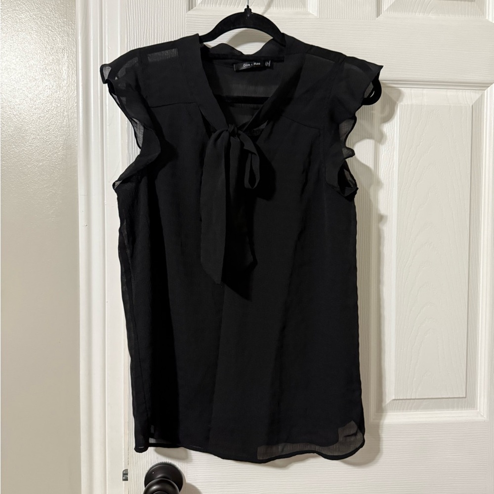 Doe & Rae Black Ruffled Tie Front Blouse